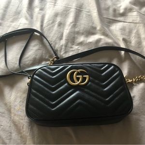 Barely used Gucci Marmont shoulder bag